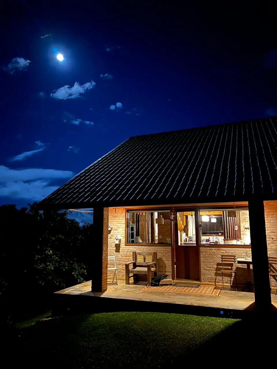 Chalé Jasmim — Lareira à alcool, 2 quartos e vista para montanhas 21