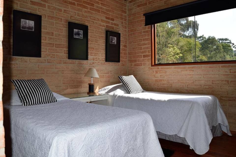 Chalé Manacá — 2 Suítes premium e Lareira a Lenha 21