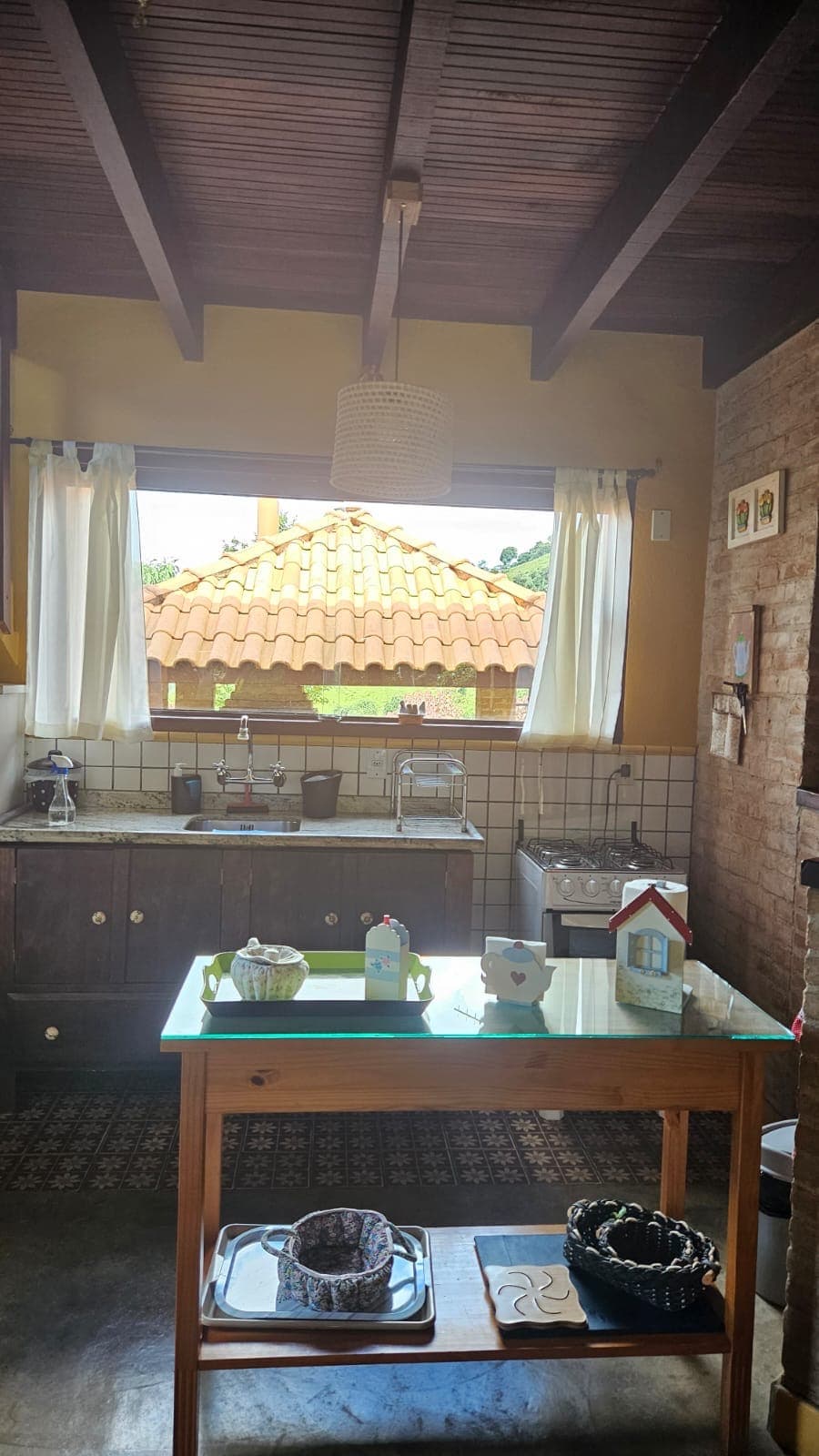 Chalé Jasmim — Lareira à alcool, 2 quartos e vista para montanhas 15