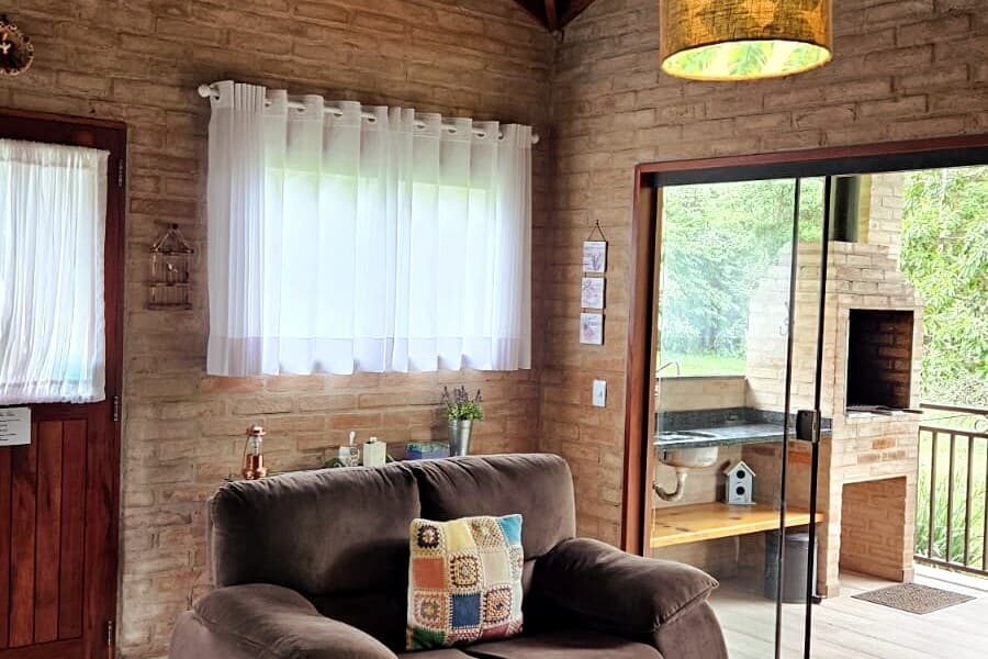 Chalé Hortensia — Luxo em cada detalhe, com Lareira e Privacidade para Casais 2