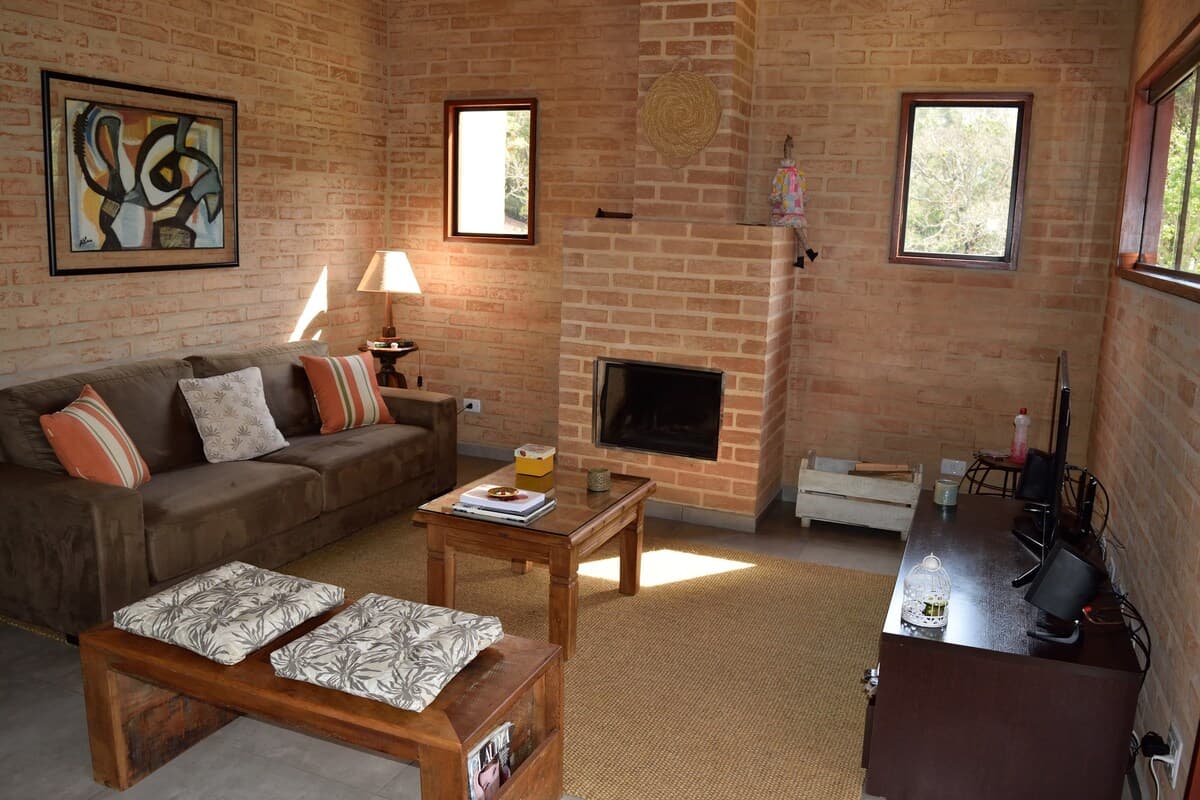 Chalé Manacá — 2 Suítes premium e Lareira a Lenha 11